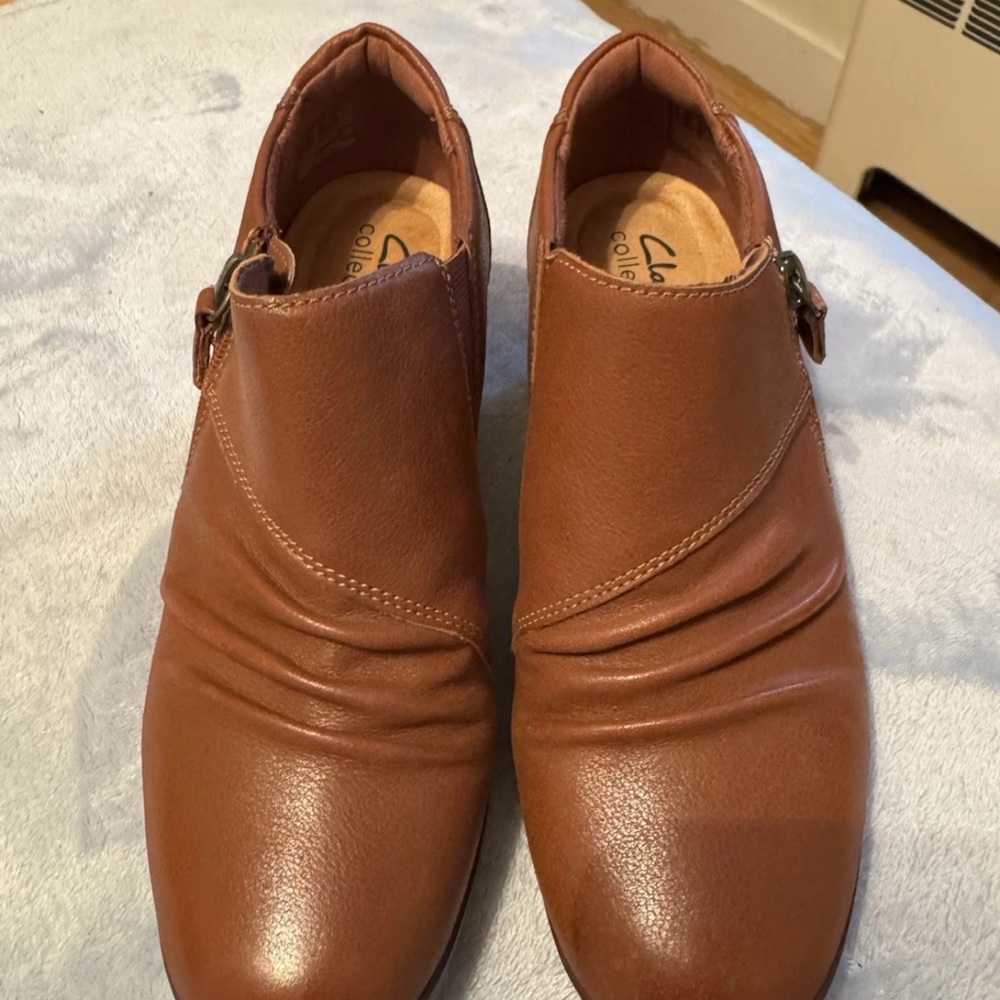 Clarks Men's Tan Leather Loafers
